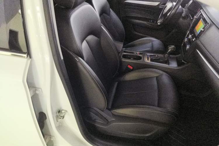 Used Roewe i6 2018 20T Automatic Flagship Edition Right Front Seat