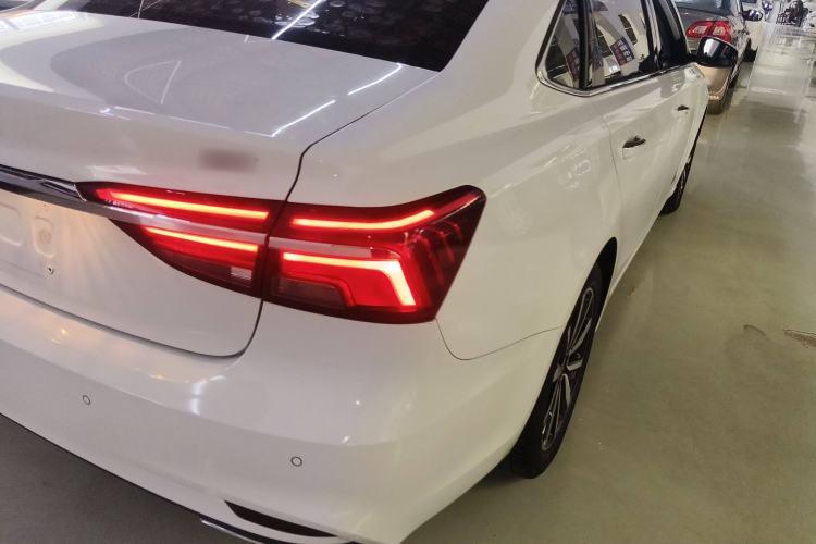 Used Roewe i6 2018 20T Automatic Flagship Edition Right Rear Taillight