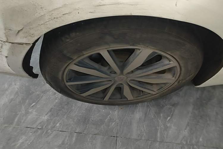 Used Roewe i6 2018 20T Automatic Flagship Edition Right Rear Wheel Hub