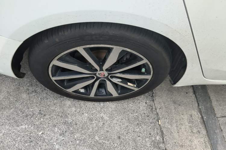 Used Roewe i6 2018 20T Automatic Flagship Edition Right Rear Wheel Hub