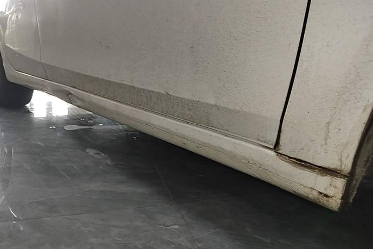 Used Roewe i6 2018 20T Automatic Flagship Edition Right Side Sill