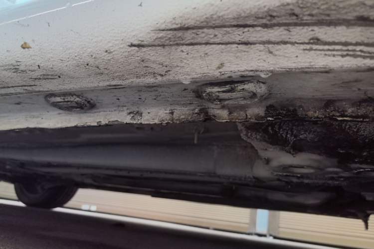 Used Roewe i6 2018 20T Automatic Flagship Edition Right Side Sill