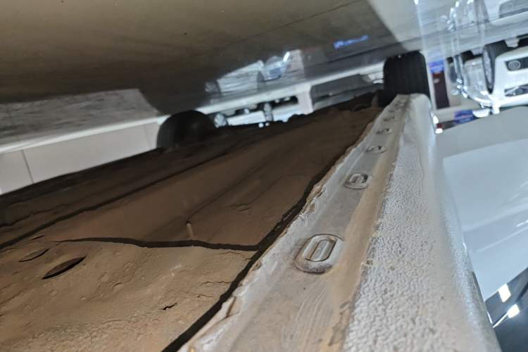 Used Roewe i6 2018 20T Automatic Flagship Edition Right Side Sill