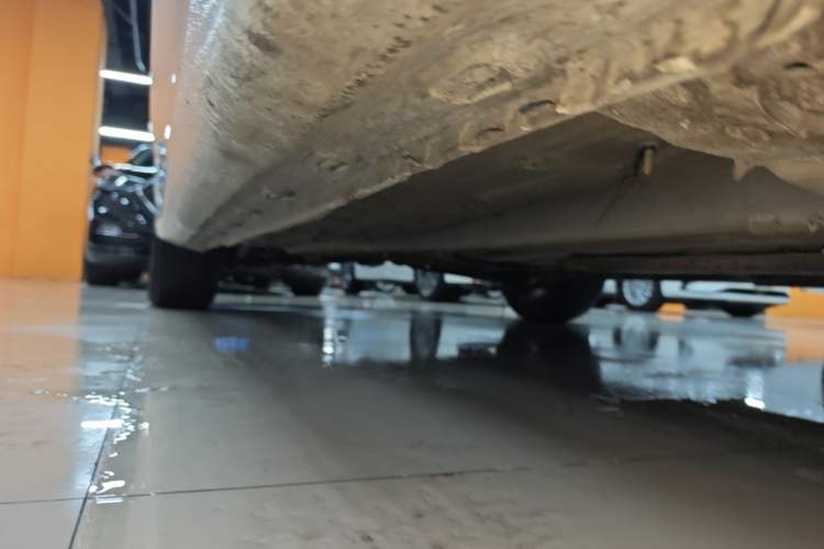 Used Roewe i6 2018 20T Automatic Flagship Edition Right Side Sill