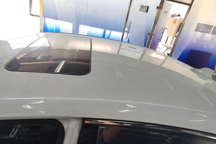 Used Roewe i6 2018 20T Automatic Internet Smart Edition Roof