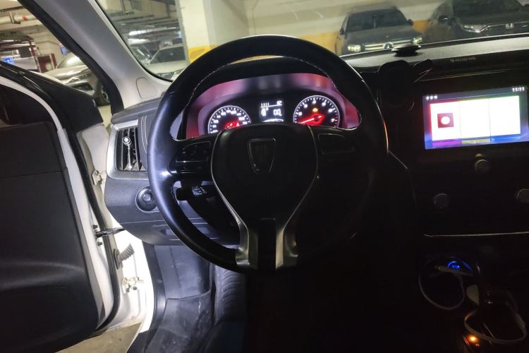 Used Roewe i6 2018 20T Automatic Internet ZhiZun Edition Steering Wheel