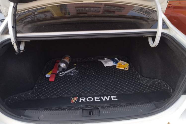 Used Roewe i6 2018 20T Automatic Flagship Edition Trunk