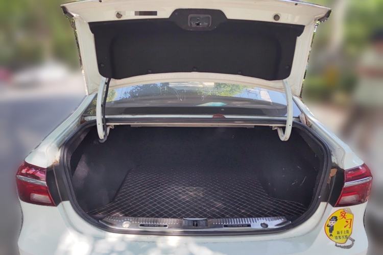 Used Roewe i6 2018 20T Automatic Flagship Edition Trunk
