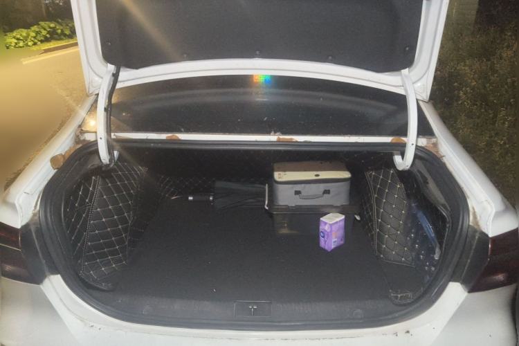 Used Roewe i6 2018 20T Automatic Flagship Edition Trunk