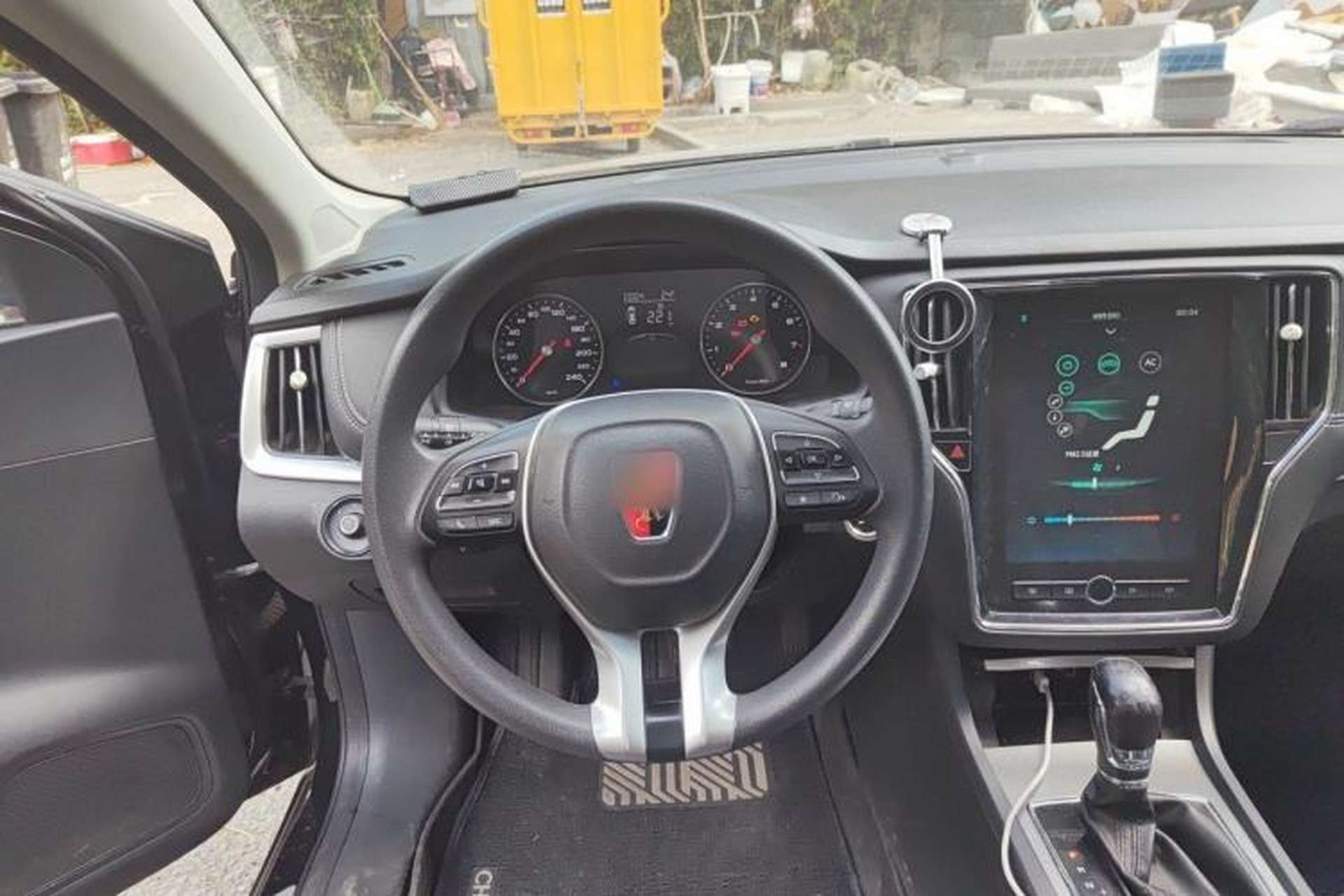 Used Roewe i6 2019 PLUS 1.6L CVT 4G Connected Flagship Deluxe Edition Steering Wheel
