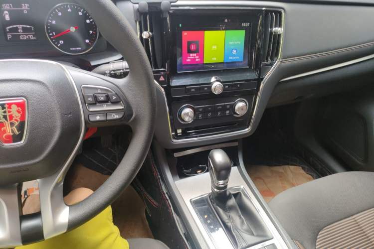 Used Roewe i6 2019 PLUS 1.6L CVT 4G Connected Luxury Deluxe Edition Audio And AC Panel