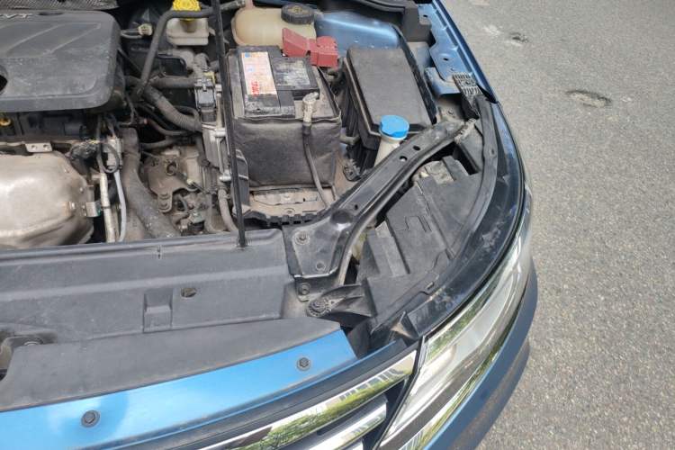 Used Roewe i6 2019 PLUS 1.6L CVT 4G Connected Luxury Deluxe Edition Engine Bay Left