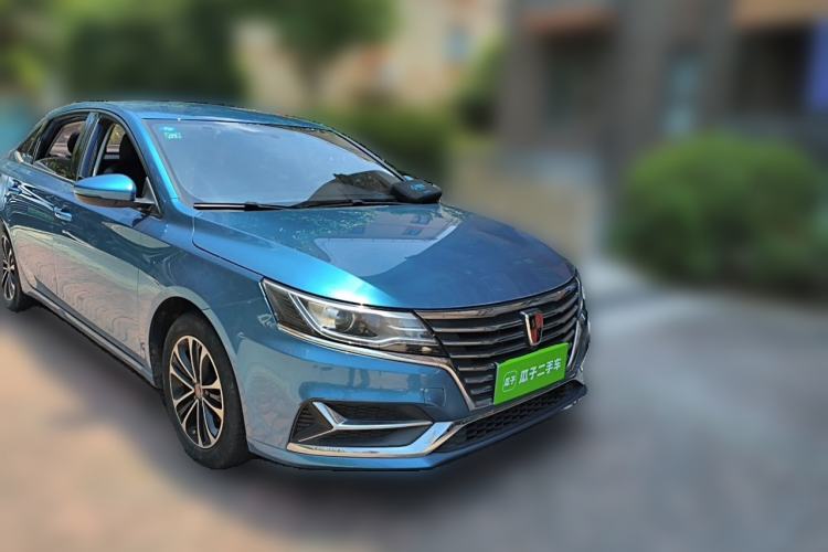 Used Roewe i6 2019 PLUS 1.6L CVT 4G Connected Luxury Deluxe Edition Front Right 45 Deg