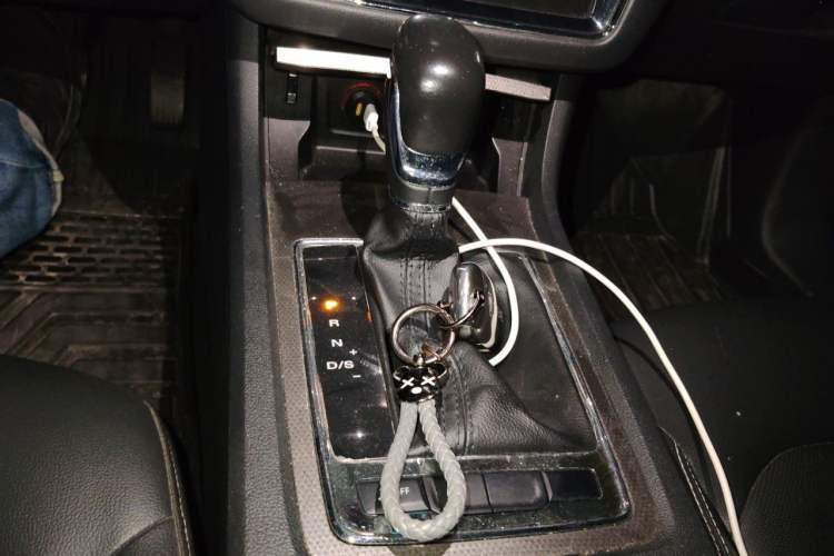 Used Roewe i6 2019 PLUS 1.6L CVT 4G Connected Flagship Deluxe Edition Gear Lever