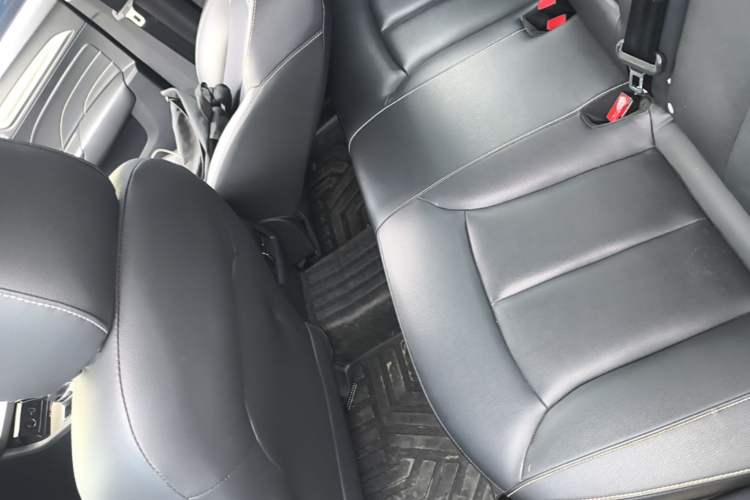 Used Roewe i6 2019 PLUS 20T TST 4G Connected Flagship Superb Edition Left Rear Seat