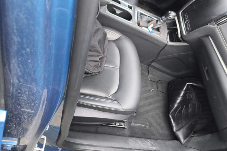 Used Roewe i6 2019 PLUS 20T TST 4G Connected Flagship Superb Edition Right Front Seat