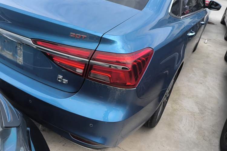Used Roewe i6 2019 PLUS 20T TST 4G Connected Flagship Superb Edition Right Rear Taillight