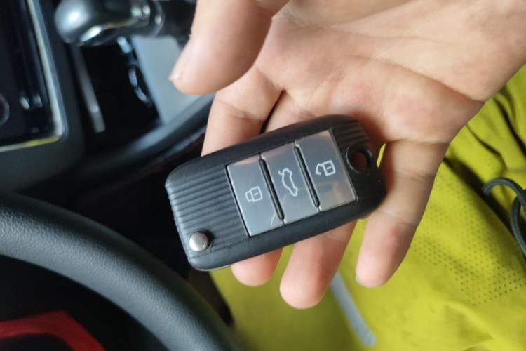Used Roewe i6 2019 PLUS 1.6L CVT 4G Connected Luxury Deluxe Edition Vehicle Key