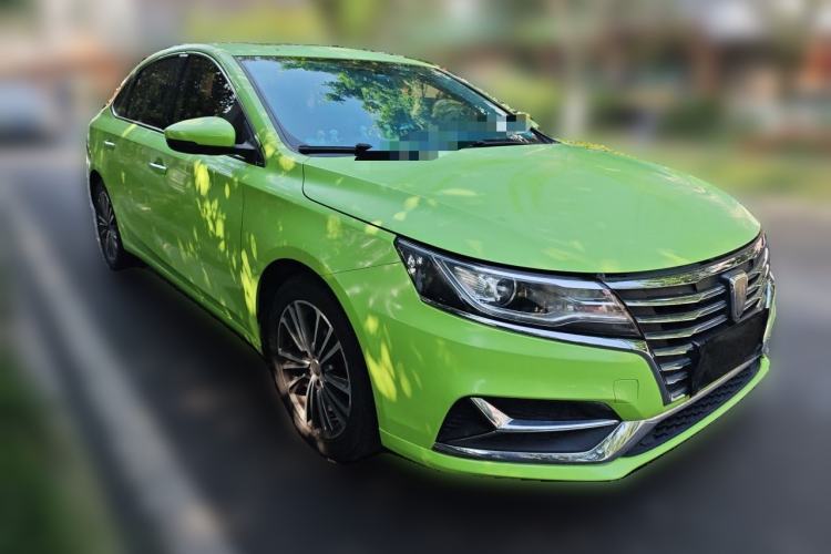 Used Roewe i6 2019 PLUS 1.6L CVT 4G Connected Flagship Deluxe Edition Front Right 45 Deg