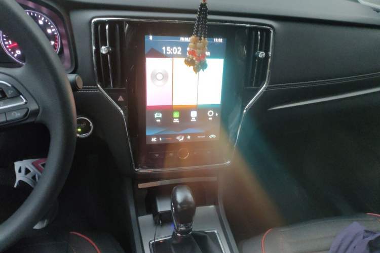 Used Roewe i6 2019 PLUS 1.6L CVT 4G Connected Flagship Deluxe Edition Audio And AC Panel