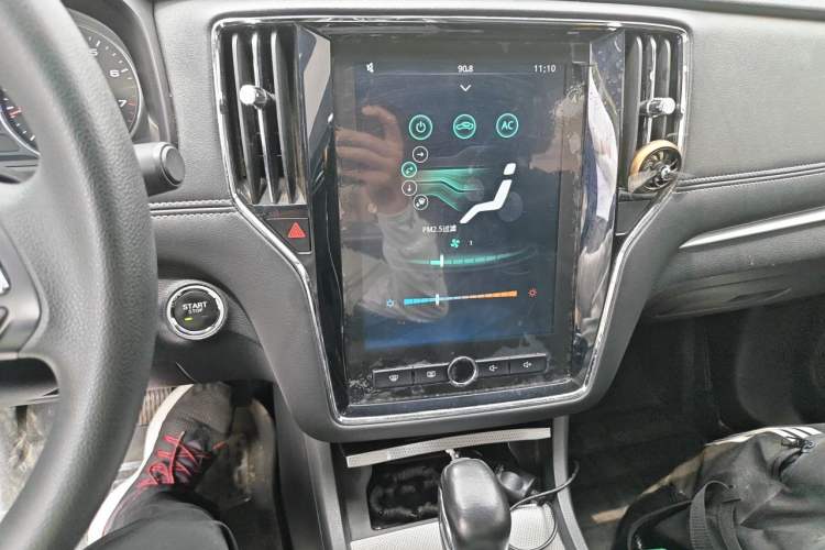 Used Roewe i6 2019 PLUS 1.6L CVT 4G Connected Flagship Deluxe Edition Audio And AC Panel