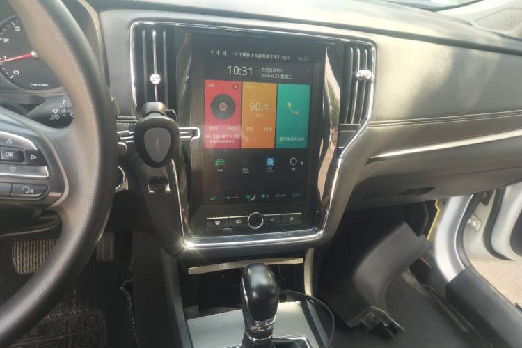 Used Roewe i6 2019 PLUS 1.6L CVT 4G Connected Flagship Deluxe Edition Audio And AC Panel