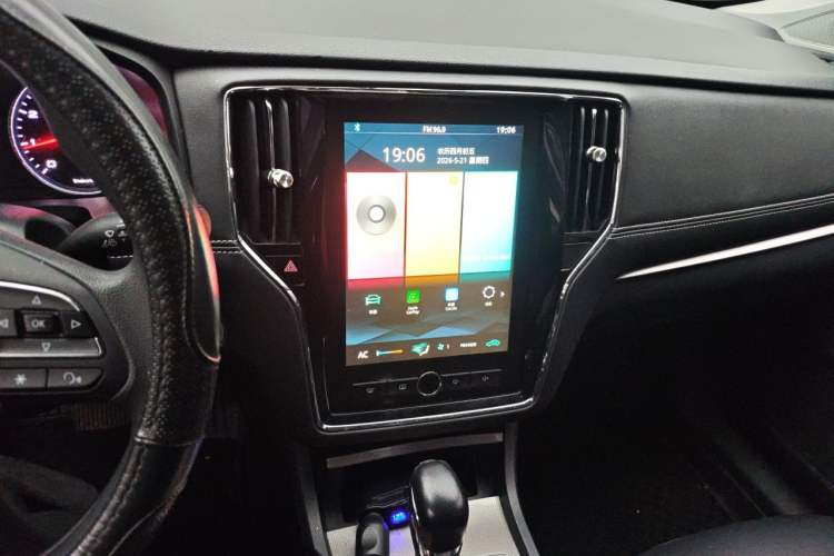 Used Roewe i6 2019 PLUS 1.6L CVT 4G Connected Flagship Deluxe Edition Audio And AC Panel