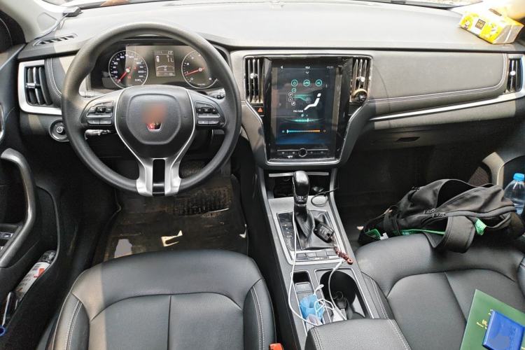 Used Roewe i6 2019 PLUS 1.6L CVT 4G Connected Flagship Deluxe Edition Center Console
