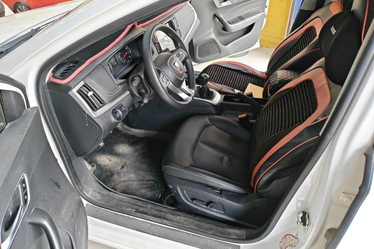 Used Roewe i6 2019 PLUS 1.6L Manual 4G Connect Flagship Deluxe Edition Driver Seat