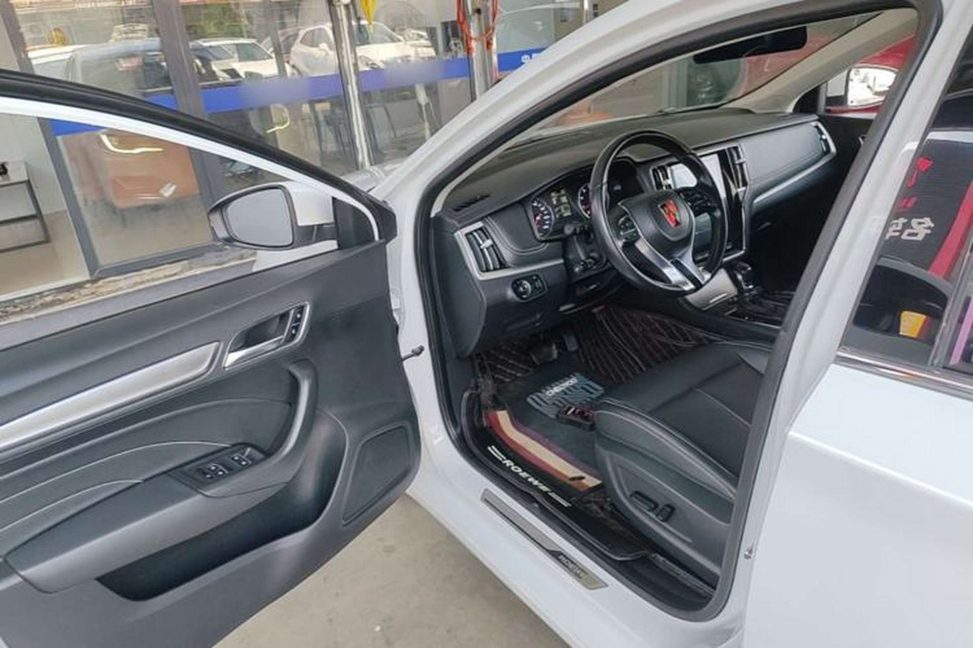Used Roewe i6 2019 PLUS 20T TST 4G Connected Flagship Superb Edition Driver Seat