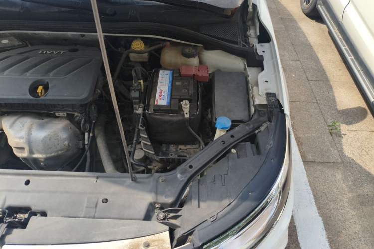Used Roewe i6 2019 PLUS 1.6L CVT 4G Connected Flagship Deluxe Edition Engine Bay Left