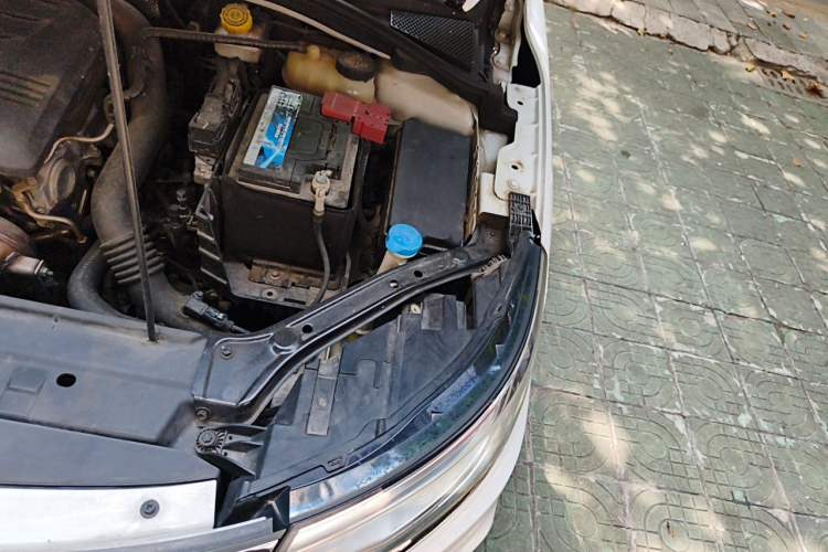 Used Roewe i6 2019 PLUS 20T TST 4G Connected Flagship Superb Edition Engine Bay Left