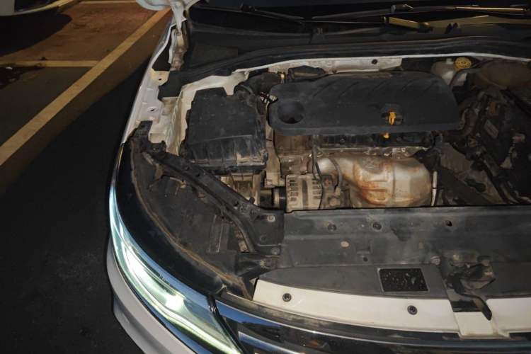 Used Roewe i6 2019 PLUS 1.6L CVT 4G Connected Flagship Deluxe Edition Engine Bay Right
