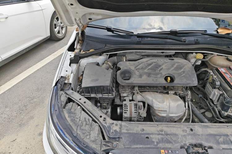 Used Roewe i6 2019 PLUS 1.6L CVT 4G Connected Flagship Deluxe Edition Engine Bay Right