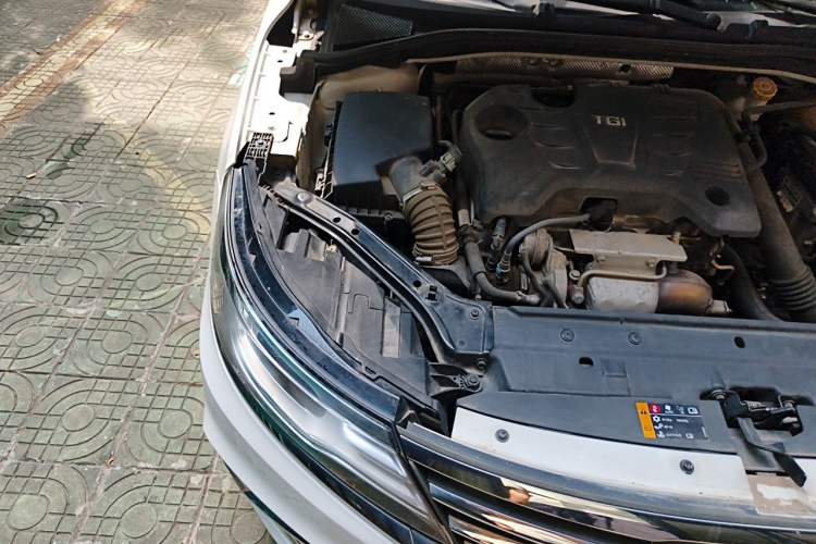 Used Roewe i6 2019 PLUS 20T TST 4G Connected Flagship Superb Edition Engine Bay Right