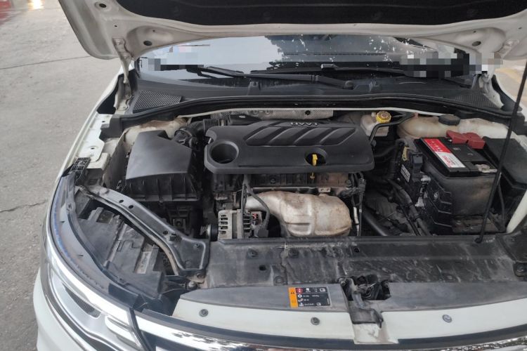 Used Roewe i6 2019 PLUS 1.6L CVT 4G Connected Flagship Deluxe Edition Engine Bay Right