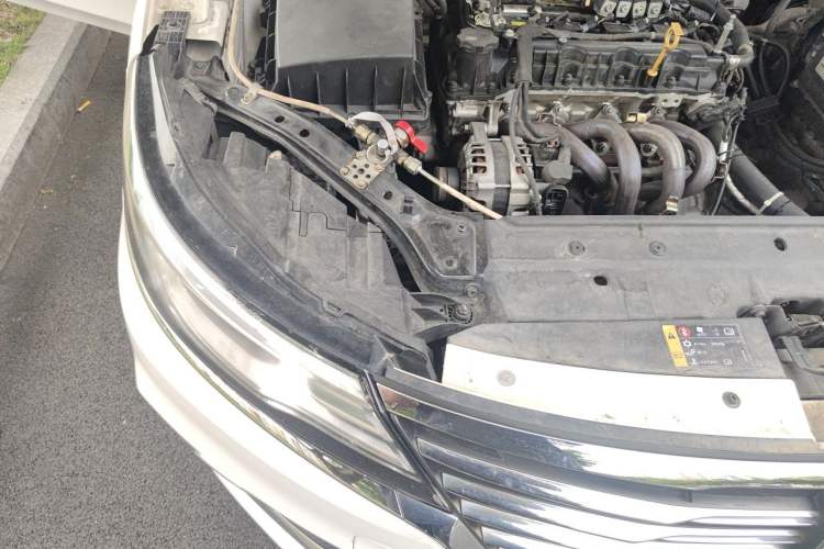 Used Roewe i6 2019 PLUS 1.6L CVT 4G Connected Flagship Deluxe Edition Engine Bay Right