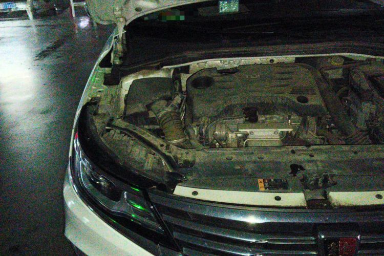 Used Roewe i6 2019 PLUS 20T TST 4G Connected Flagship Superb Edition Engine Bay Right
