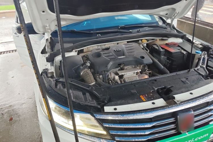 Used Roewe i6 2019 PLUS 20T TST 4G Connected Flagship Superb Edition Engine Bay Right