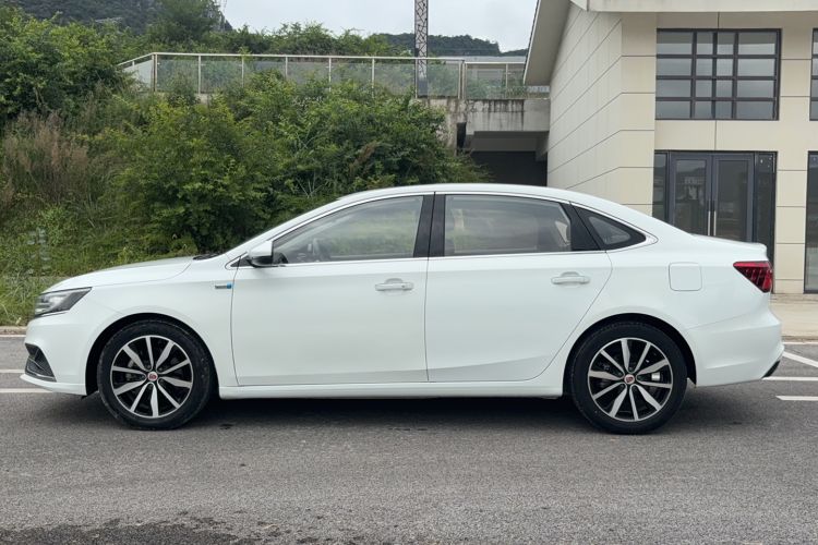 Used Roewe i6 2019 PLUS 20T TST 4G Connected Flagship Superb Edition Exterior 10