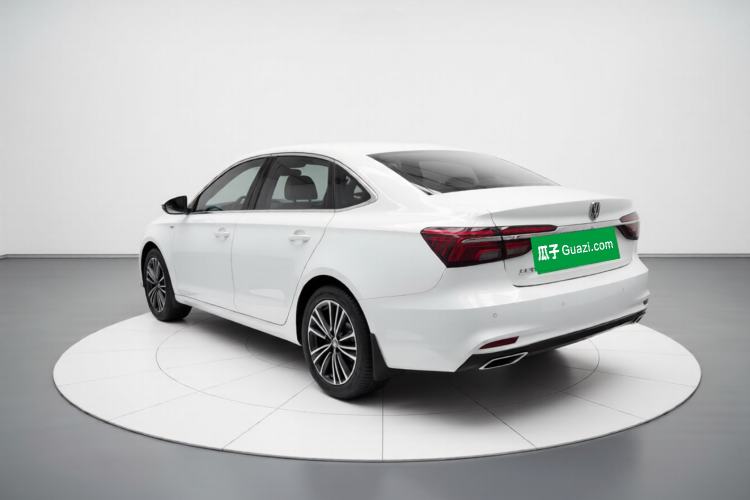 Used Roewe i6 2019 PLUS 1.6L CVT 4G Connected Flagship Deluxe Edition Exterior 3