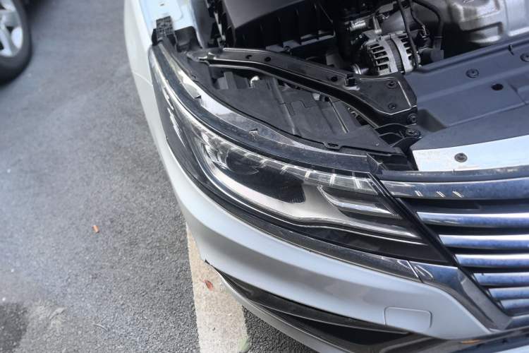 Used Roewe i6 2019 PLUS 1.6L CVT 4G Connected Flagship Deluxe Edition Exterior 6