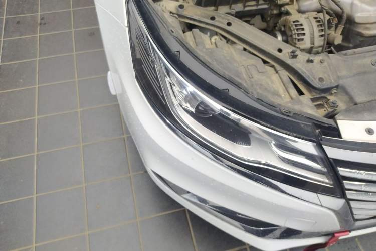 Used Roewe i6 2019 PLUS 1.6L CVT 4G Connected Flagship Deluxe Edition Exterior 6