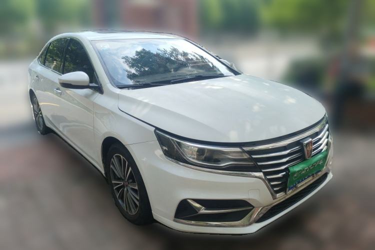 Used Roewe i6 2019 PLUS 1.6L CVT 4G Connected Flagship Deluxe Edition Front Right 45 Deg