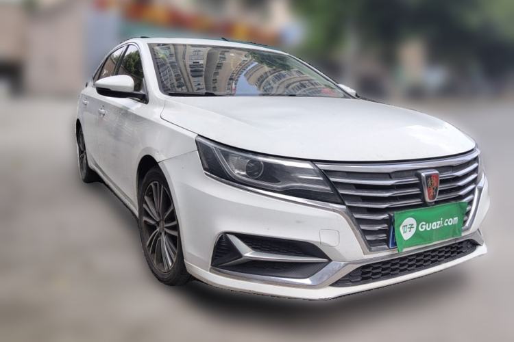 Used Roewe i6 2019 PLUS 1.6L CVT 4G Connected Flagship Deluxe Edition Front Right 45 Deg