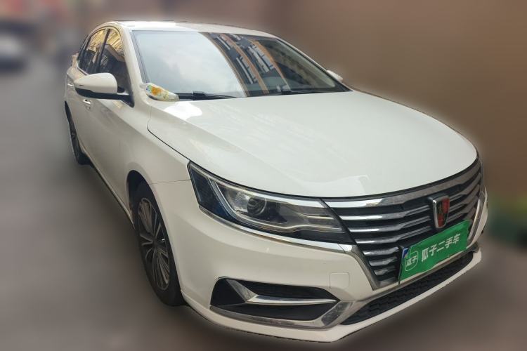 Used Roewe i6 2019 PLUS 1.6L CVT 4G Connected Flagship Deluxe Edition Front Right 45 Deg