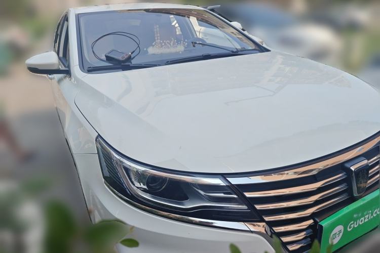 Used Roewe i6 2019 PLUS 1.6L CVT 4G Connected Flagship Deluxe Edition Front Right 45 Deg