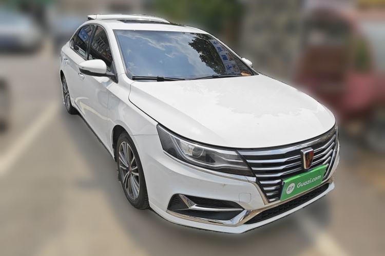 Used Roewe i6 2019 PLUS 1.6L CVT 4G Connected Flagship Deluxe Edition Front Right 45 Deg