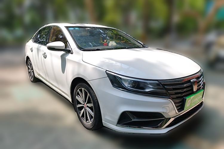Used Roewe i6 2019 PLUS 20T TST 4G Connected Flagship Superb Edition Front Right 45 Deg