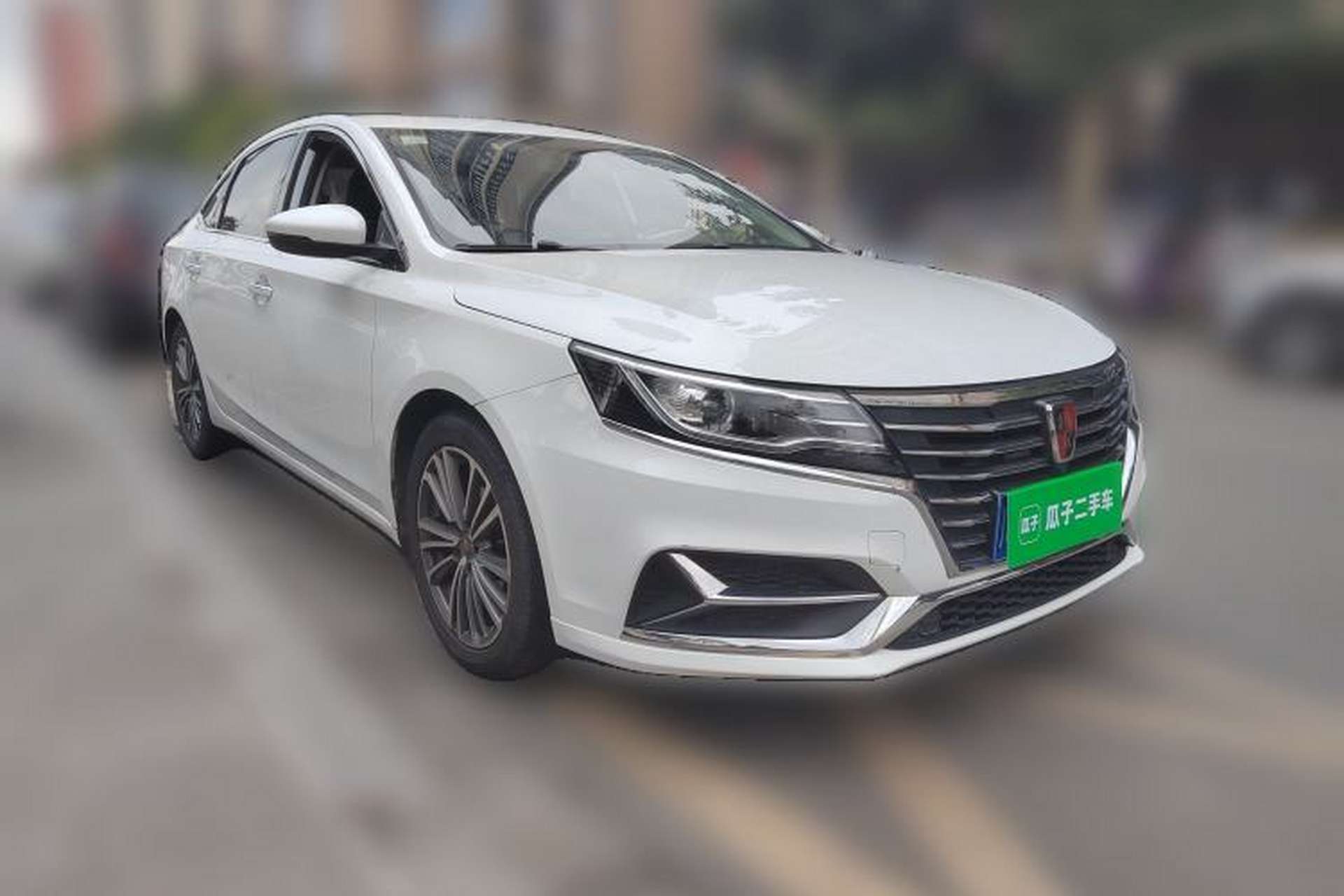 Used Roewe i6 2019 PLUS 1.6L CVT 4G Connected Flagship Deluxe Edition Front Right 45 Deg